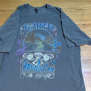 Wild Fable Heather Gray T-Shirt
Oversized